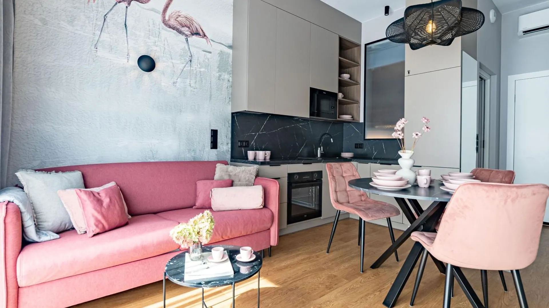Rentplanet - Apartamenty Dmowskiego Βρότσλαβ 0*,  Πολωνία